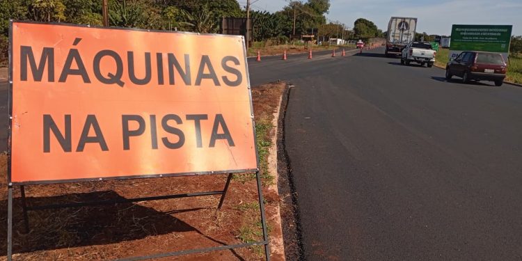 Caos na BR-262: motoristas ficam travados em filas quilométricas no Indubrasil